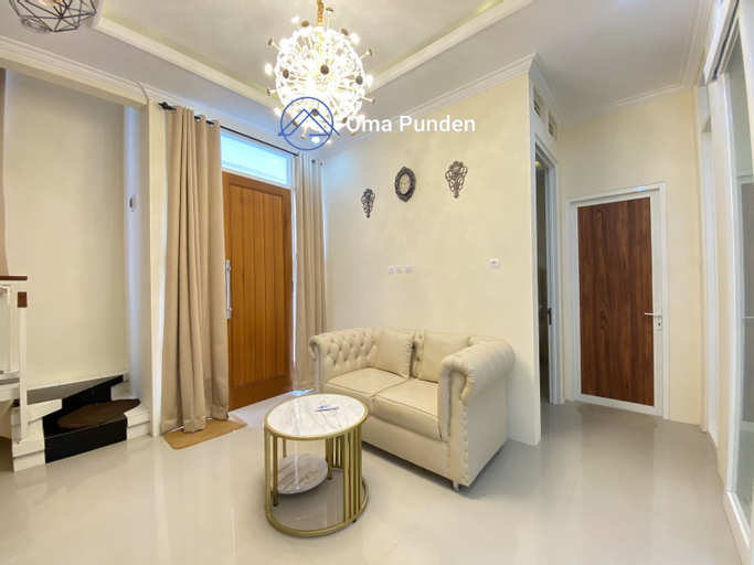 Bedroom 3, Oma Villa 12, Malang