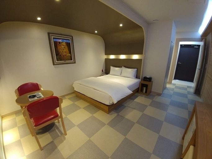 Bedroom 4, Khan Hotel, Dalseong