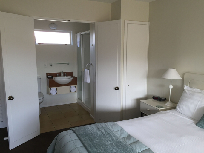 Bedroom 2, Tuscana Motor Lodge, Christchurch