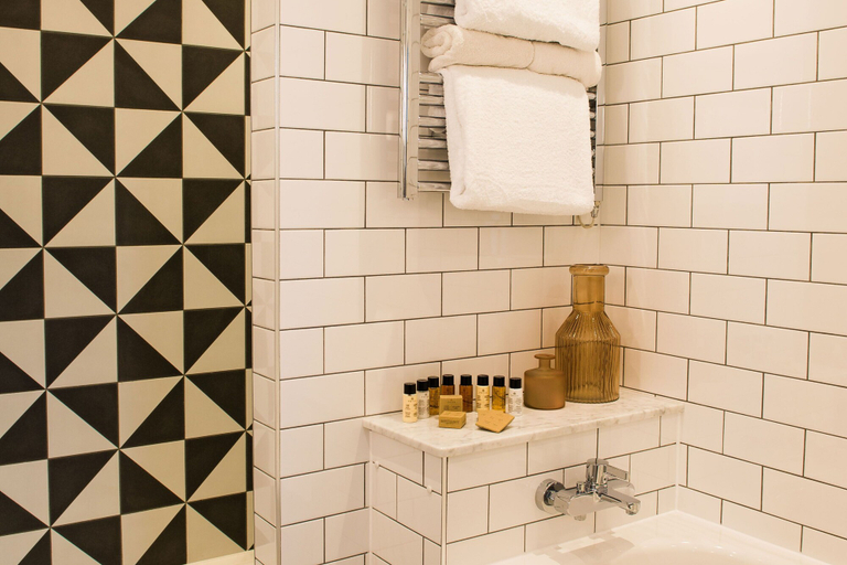 Bathroom 3, Judges Lodgings York, York