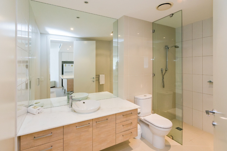 Bathroom 4, Grand Mercure Allegra Hervey Bay, Hervey Bay - Pt A