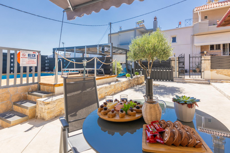 Food & Drinks 4, Thrapsano House at Iraklion Crete For up to 8 Persons, Crete