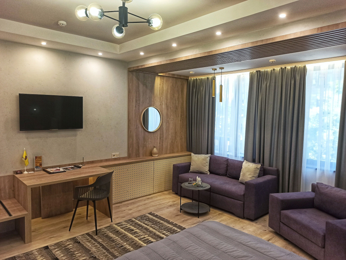 Others 5, Viva Hotel, Kharkivs'ka