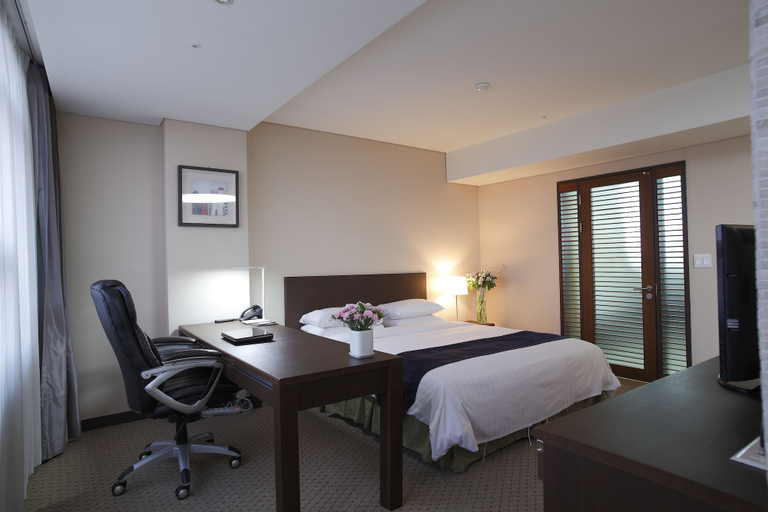 Bedroom 3, Ramada by Wyndham Dongtan Hotel, Hwaseong