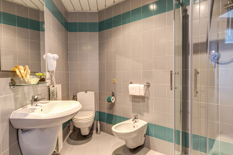 Bathroom 4, Tuscany Inn, Pistoia