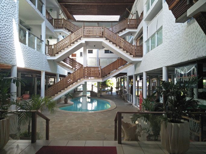 Exterior & Views 2, Travellers Beach Hotel & Club, Kisauni