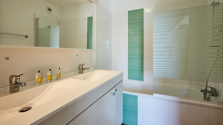 Bathroom 5, Residence Le Domaine de la Corniche - Vacancéole, Calvados