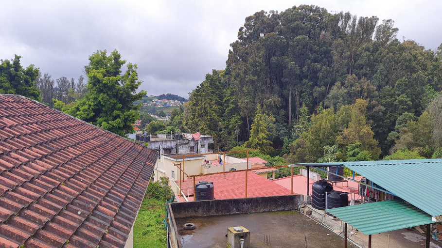 Others 5, Prakash Residency, The Nilgiris