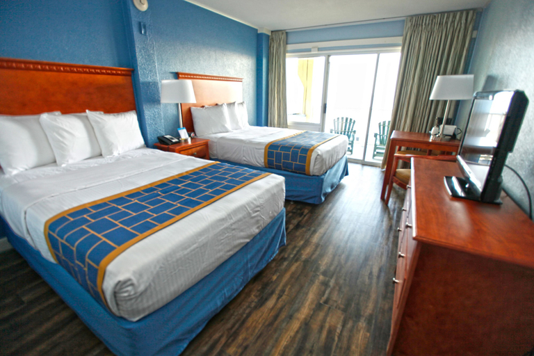 Bedroom 3, Days Inn by Wyndham Ocean City Oceanfront, Worcester