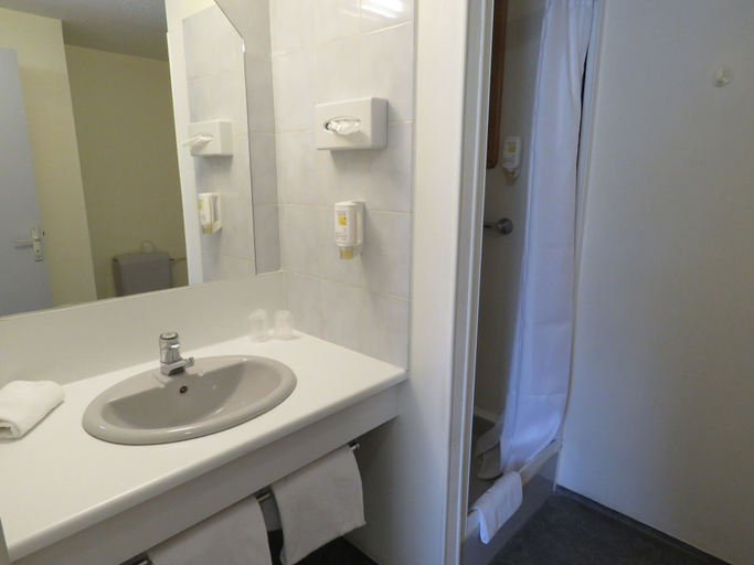 Bathroom 5, Citotel Dav'hotel Jaude, Puy-de-Dôme