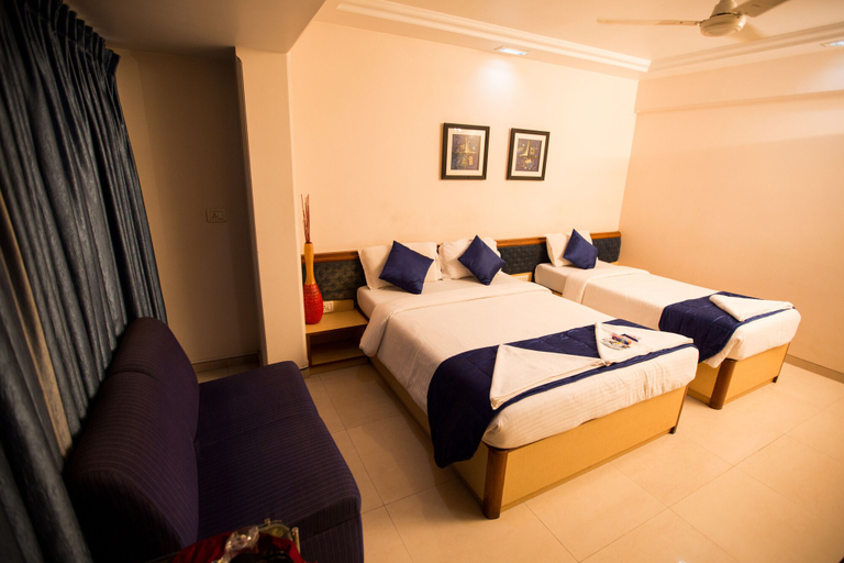 Bedroom 3, Hotel Ashwin, Mumbai Suburban