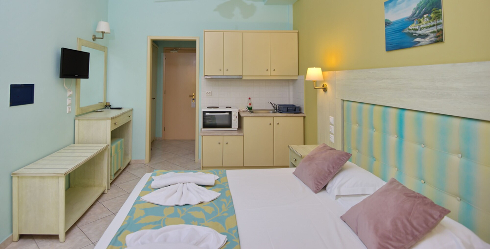 Bedroom 3, Pension Votsi, Thessaly