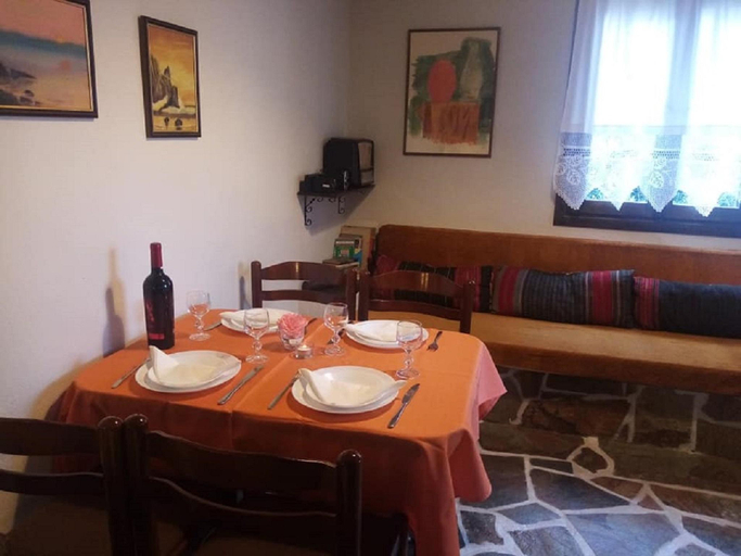 Food & Drinks, Beautiful Petrino 1880, Central Macedonia