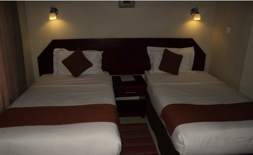 Bedroom, Kessa's Chalets Guest House, Ngamiland East