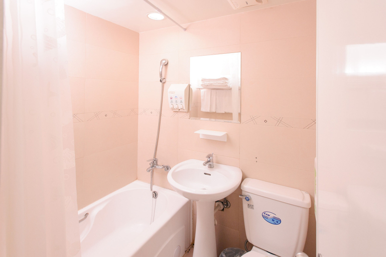 Bathroom 4, Kiwi Express Hotel - Zhong Zheng Branch, Taichung