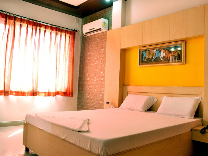 Bedroom 2, Hotel Ganga View, Hardwar