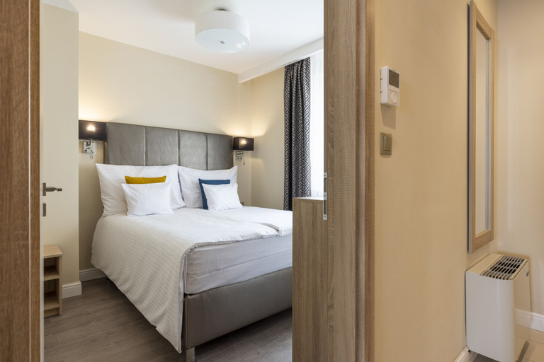 Bedroom 4, Silver Crown Hotel & Residence, Budapesti