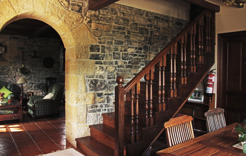 Others 5, Trisqueles y Buganvillas, Asturias