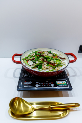 Food & Drinks 11