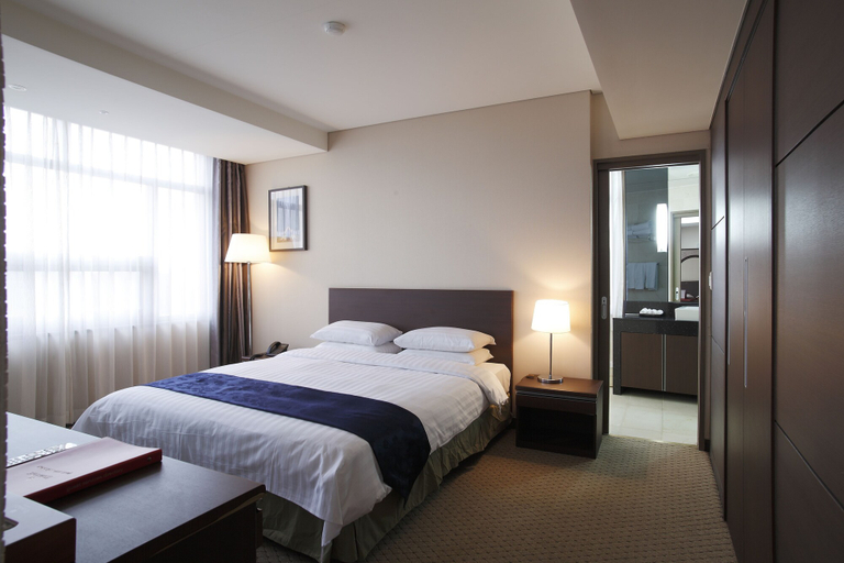 Bedroom 2, Ramada by Wyndham Dongtan Hotel, Hwaseong