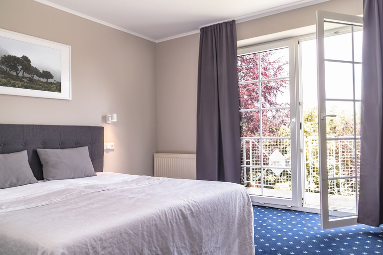 Bedroom 3, Hotel El Capitan, Wesel