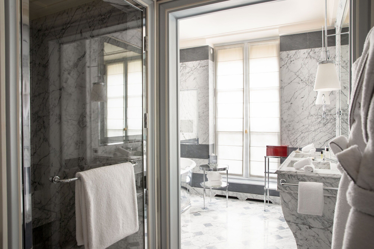 Bathroom 5, La Reserve Paris Hotel and Spa, Paris