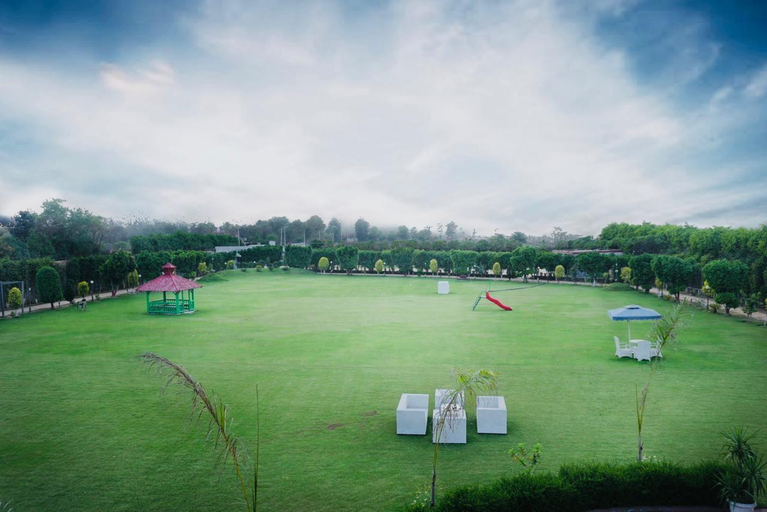 Exterior & Views 5, Evergreen Resort Ansal Aravali, Gurgaon
