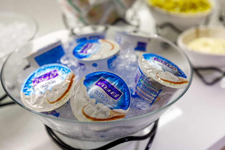 Food & Drinks 18