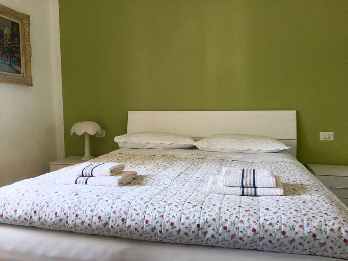 Bedroom 4, Lago Maggiore Studio 1, Novara