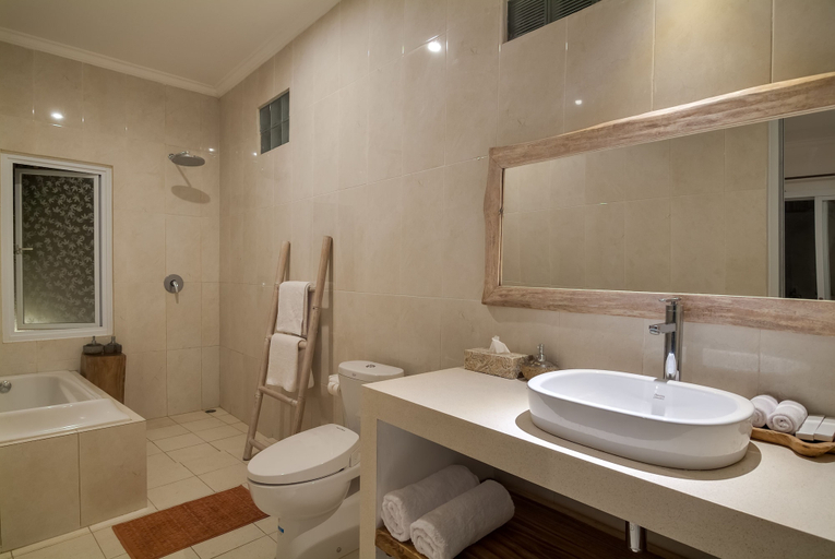 Bathroom 3, Selog Villa, Badung