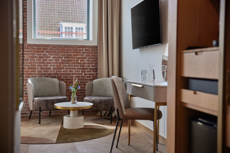 Others 5, Hotel Arsenaal Delft, Delft