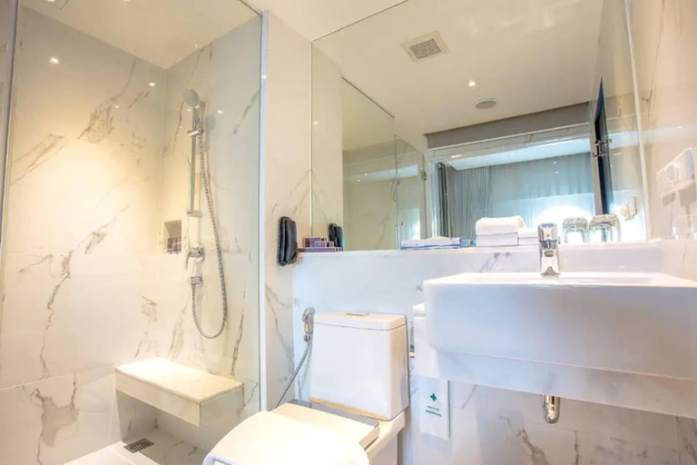 Bathroom 4, Grace Hotel Bangkok, Wattana