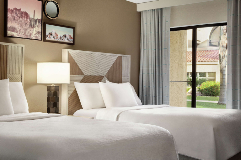 Bedroom 4, Embassy Suites by Hilton Phoenix Tempe, Maricopa