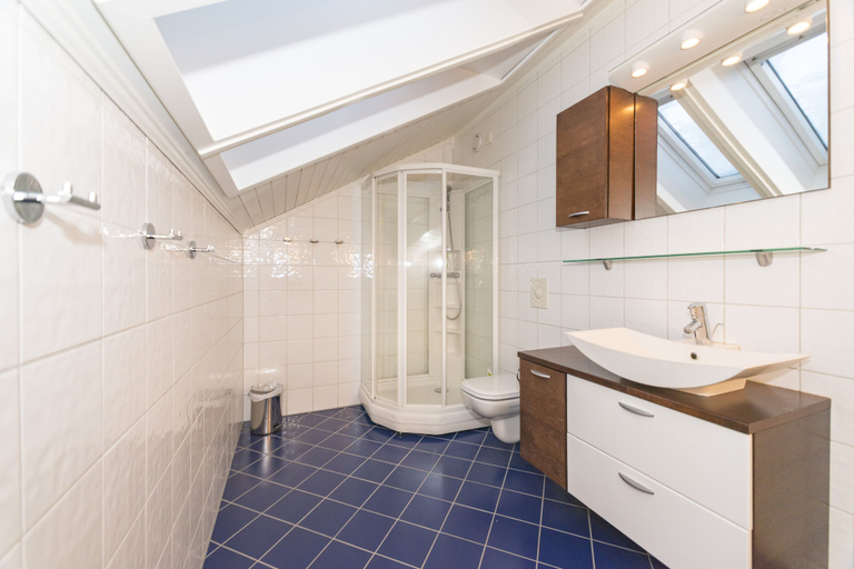 Bathroom 4, Rorbuene Svolvær Havn, Vågan