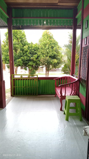 Exterior & Views 3, PENGINAPAN HOMESTAY LIORY (RUMAH KOPI&CAFE RESTO), South Pesisir