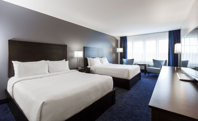 Bedroom 3, Imperia Hotel and Suites, Deux-Montagnes