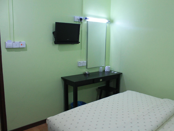 Others 2, 7 Hung Hung Inn, Johor Bahru