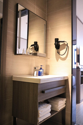 Bathroom 3, Hanting Hotel Linfen Hongdong Times Square, Linfen