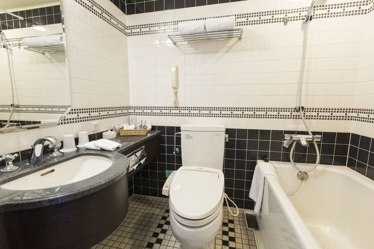 Bathroom 5, Hotel Monterey Edelhof Sapporo, Sapporo