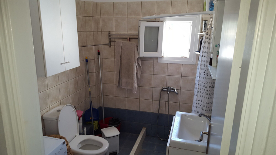 Bathroom 4, Pleasure Beachside Studios, South Aegean