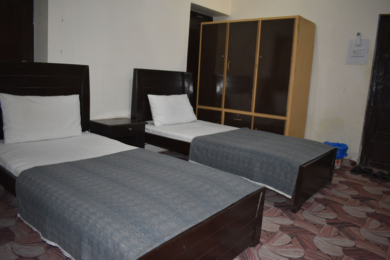 Bedroom 5, Toli Peer Guest House, Zhob