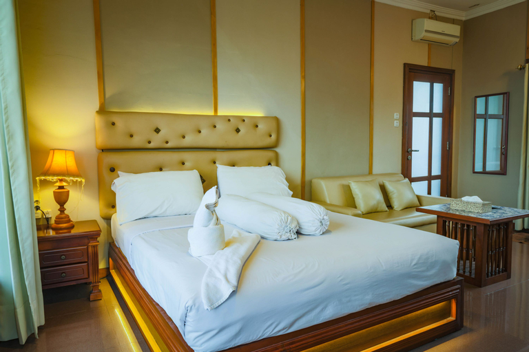 Bedroom 12