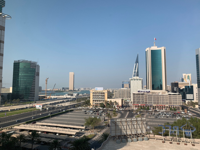 Exterior & Views 8