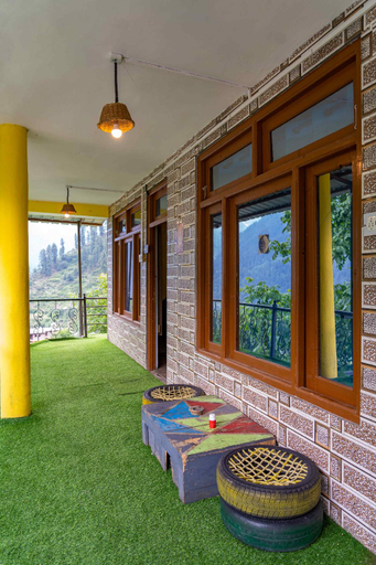 Others 3, Whoopers Hostel Tosh, Kullu