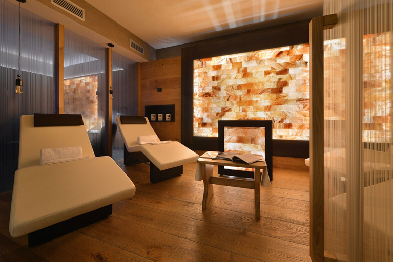 Bedroom 3, Hotel St. Michael, Sondrio
