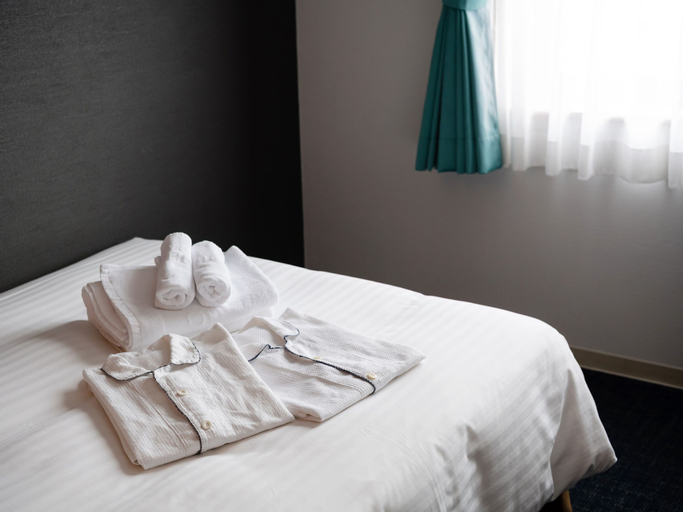 Bedroom 13