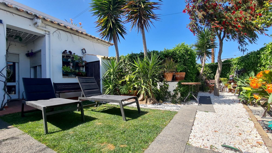 Exterior & Views 2, Albufeira Cozy Garden T2 Near the Beach, Albufeira