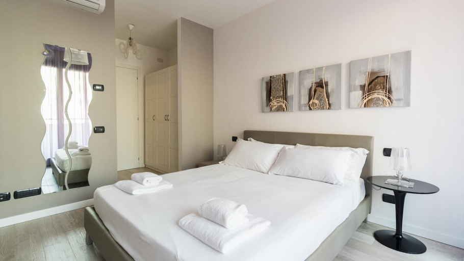 Bedroom 3, Italianway Easy - Marcantonio dal Re 20 C, Milano