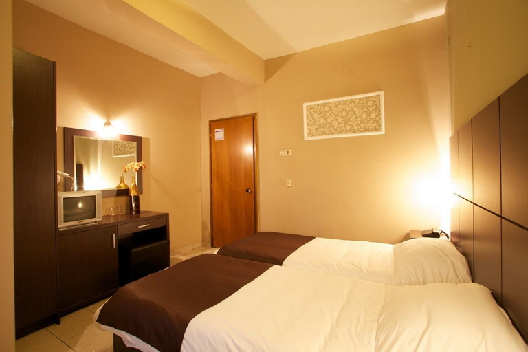 Bedroom 3, Atlantis Hotel, Central Macedonia