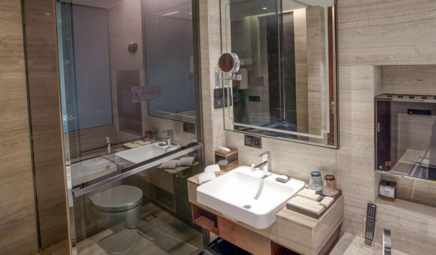 Bathroom 5, Fulitai International Hotel Yantai, Yantai